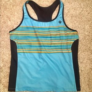 Fitted workout cycle spin top with pocket